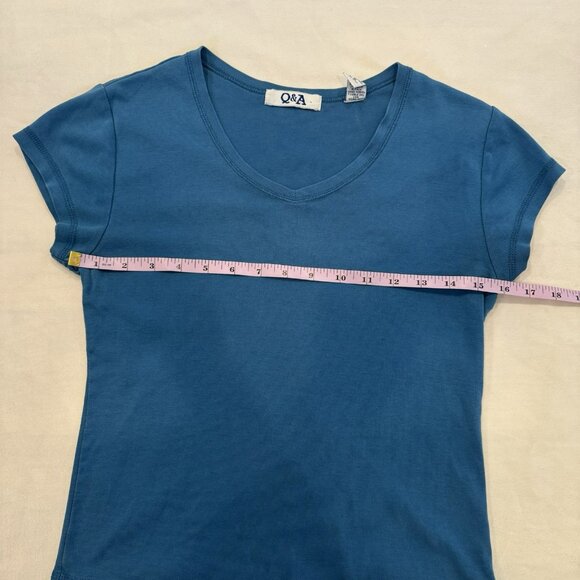 3/$30 📦 Vintage/Y2k Women's Baby Tee Blue Size Medium 100% Cotton Short Sleeve - Picture 4 of 8